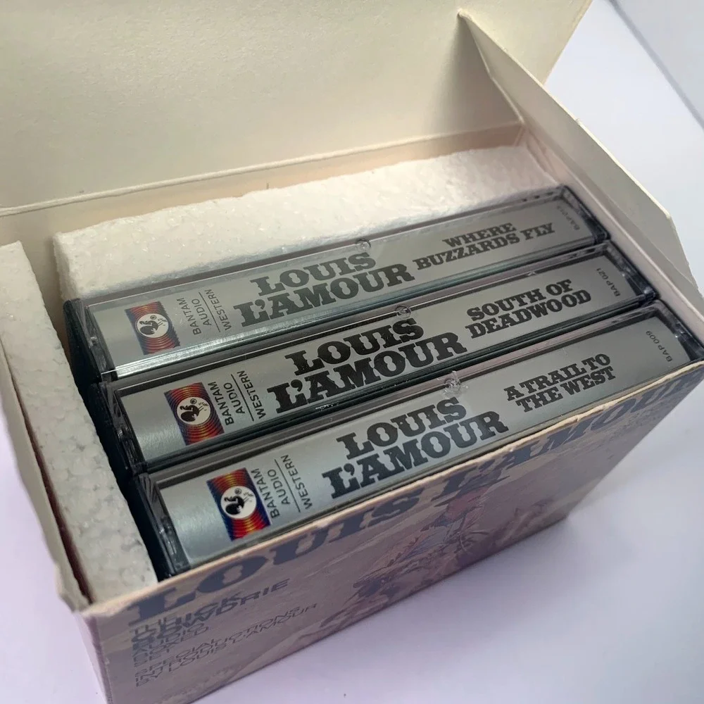 Louis L'Amour - The Chick Bowdrie Box Set Audio Book 3 Cassette Tapes‎